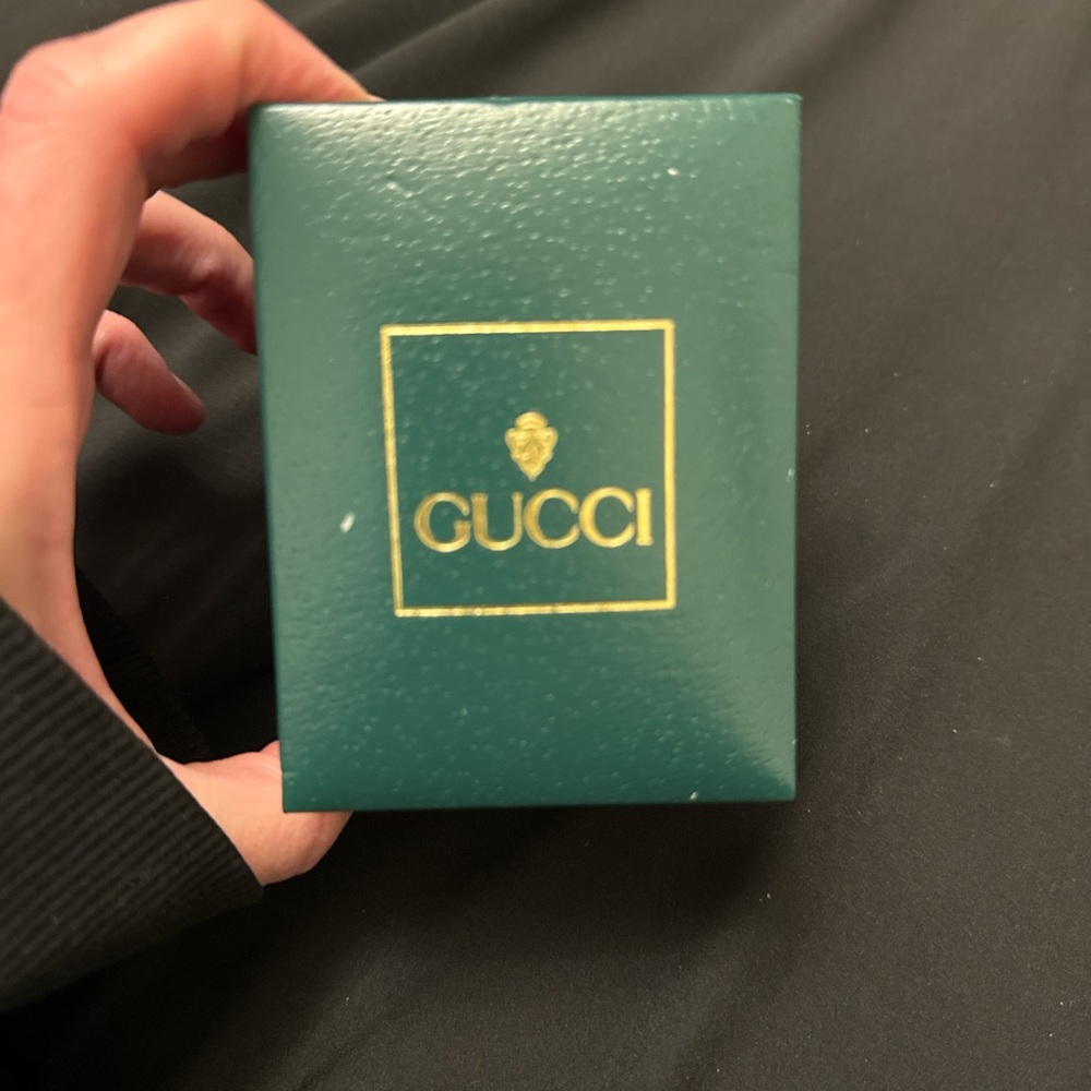 Gucci Gold Watch with Blue Bezel and Extra Bezels - Picture 5 of 8